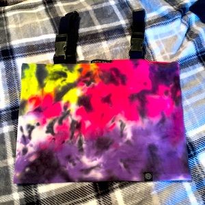 ninth hall buckle crop small